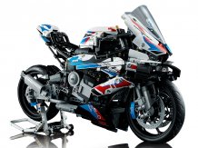 Конструктор LEGO BMW M 1000 RR